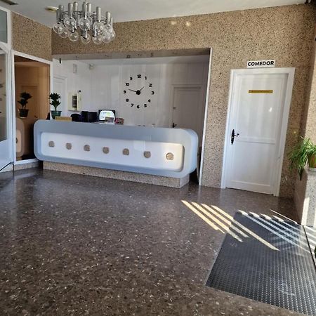 Hostal La Cañada Segoviana Valmojado Exterior foto